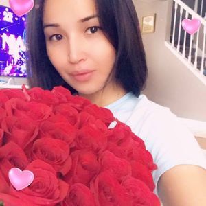 Meet your Posher, Dinara